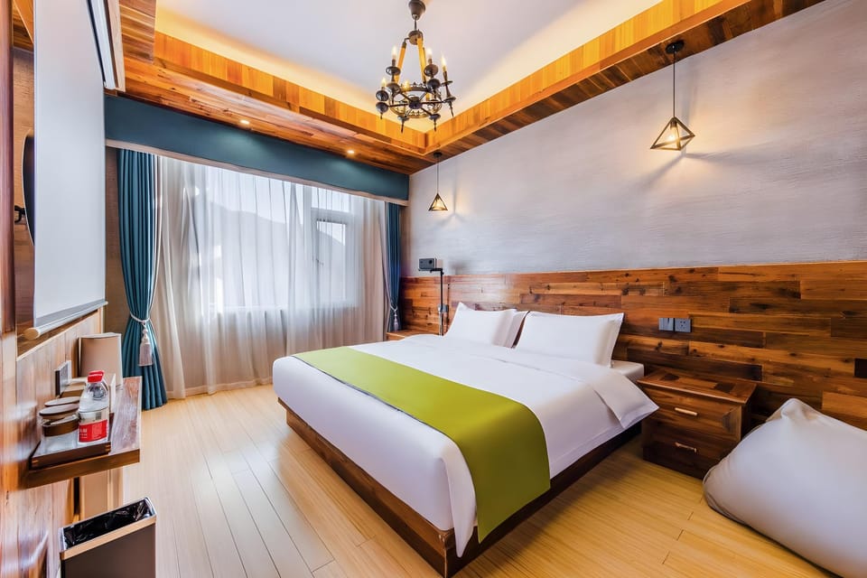 Floral Hotel·Anji Flower Non Mist Hotel (Cloud Grassland Store) Hotel in Suzhou