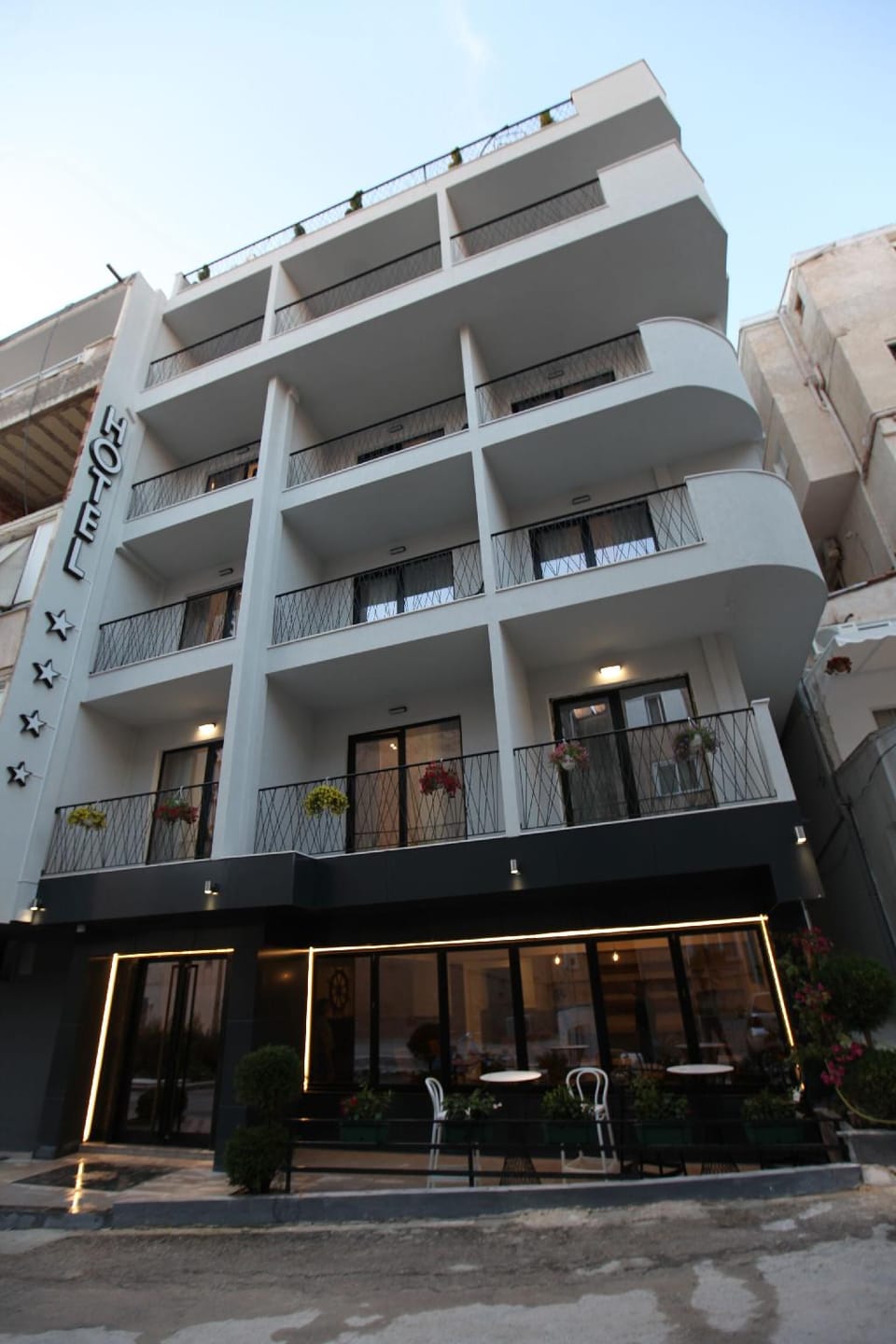 Armar Hotel Hotel in Sarandë