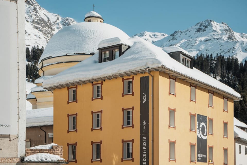 Lodge Brocco & Posta Hotel in Canton of Grisons