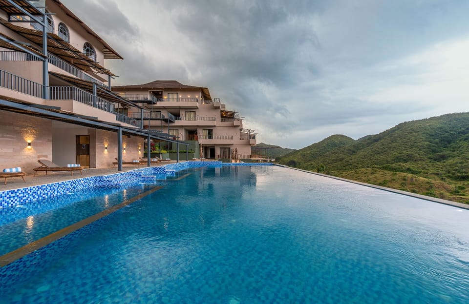 Nanda Aravalli Resort, Udaipur Resort in Gujarat