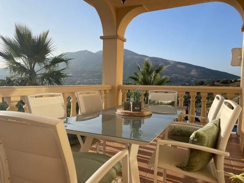 Villa Montana Mimosa Hotel in Valle del Guadalhorce