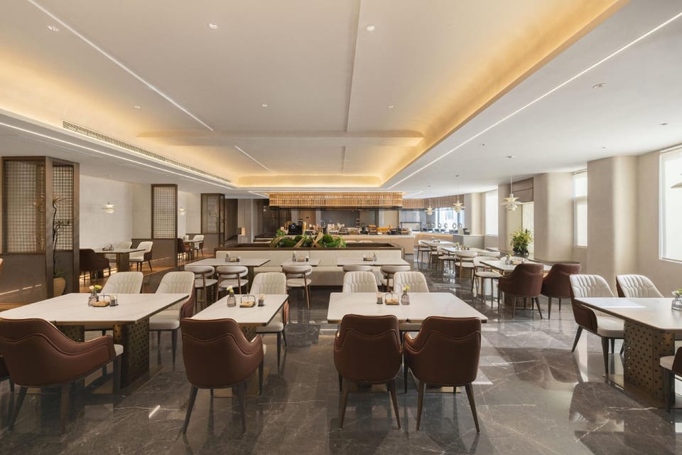 Atour Hotel Lianyungang Donghai Crystal Jewelry City Yingbin Avenue Hotel in Jiangsu
