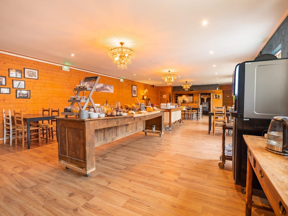 LE RELAIS DES LACS Hotel in Bourgogne-Franche-Comté