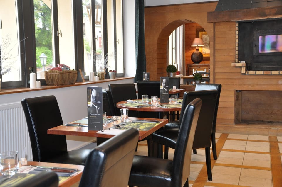 LE RELAIS DES LACS Hotel in Bourgogne-Franche-Comté