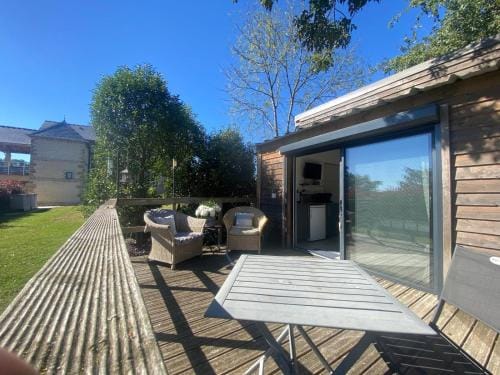 Chalet Olisios, priate accommodation in beautiful countryside location Hotel in Auvergne-Rhône-Alpes