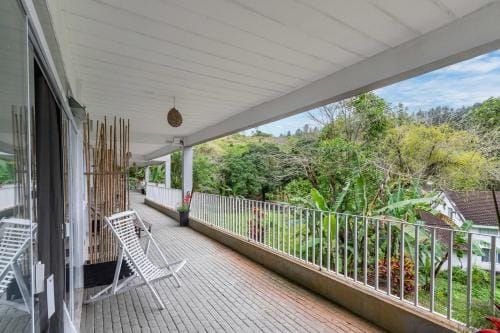 Suites em Angra dos Reis Hotel in State of Rio de Janeiro