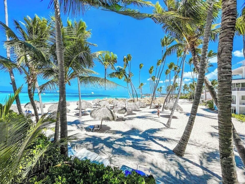 PUNTA CANA Paradise Studios BEACH POOL Hotel in Punta Cana