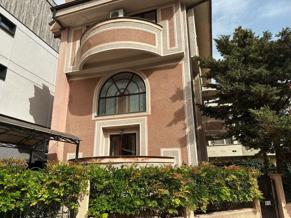 Hillside Garden Hotel in Skopje