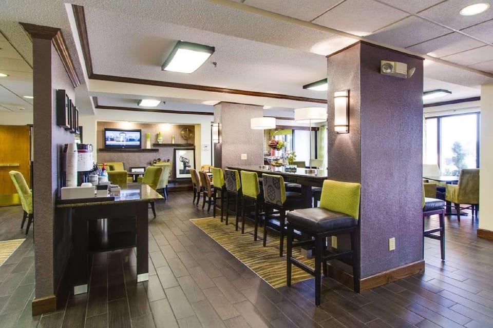 Hampton Inn Salina Hotel in Salina