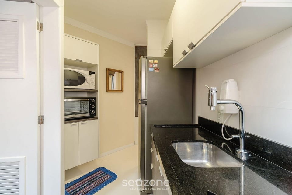 Apart With Barbecue 350m From the Beach Rgp0107 Hotel in Florianopolis