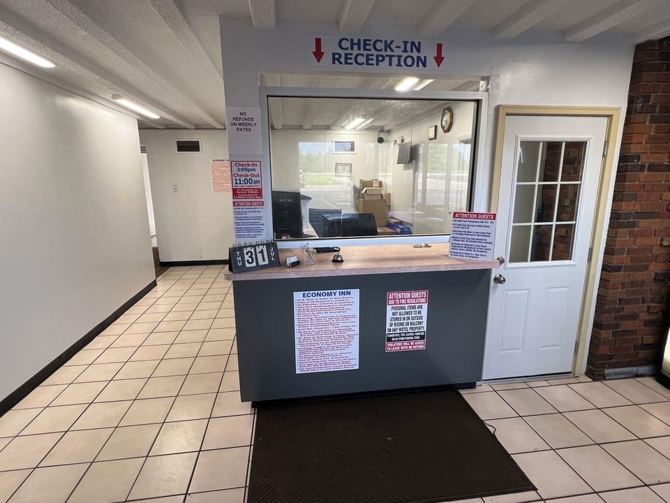 Economy Inn Hotel in Indiana