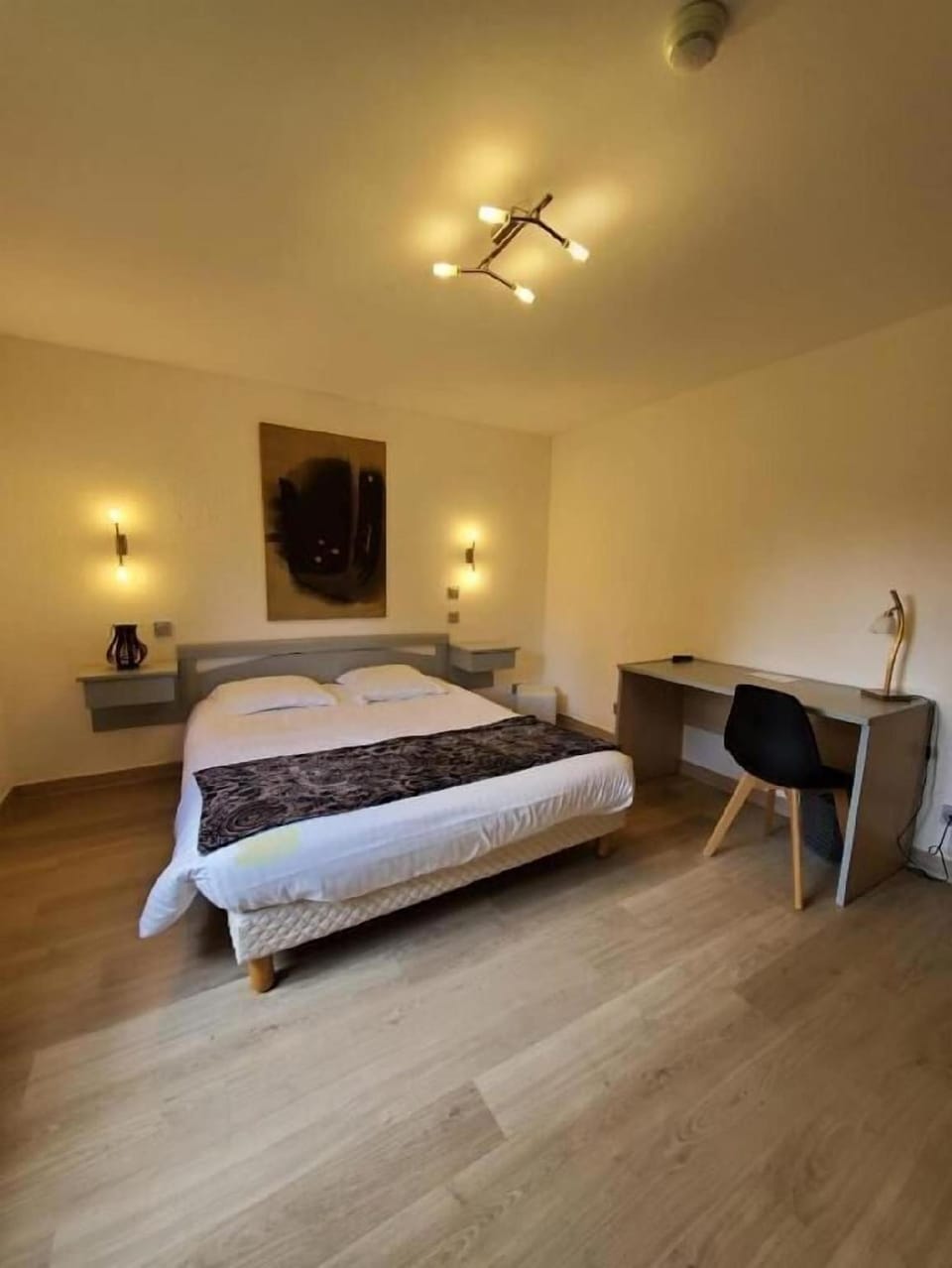 Les Cèdres Bleus Hotel in Auvergne-Rhône-Alpes