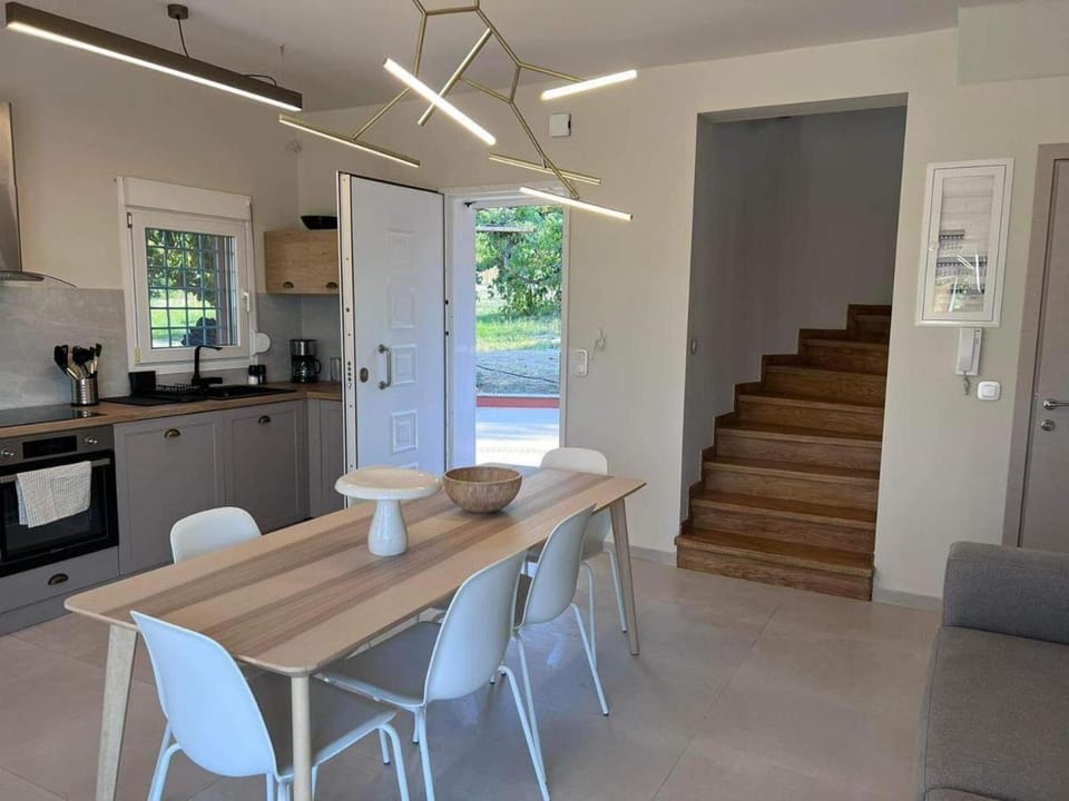 Twin Villas Hotel in Halkidiki