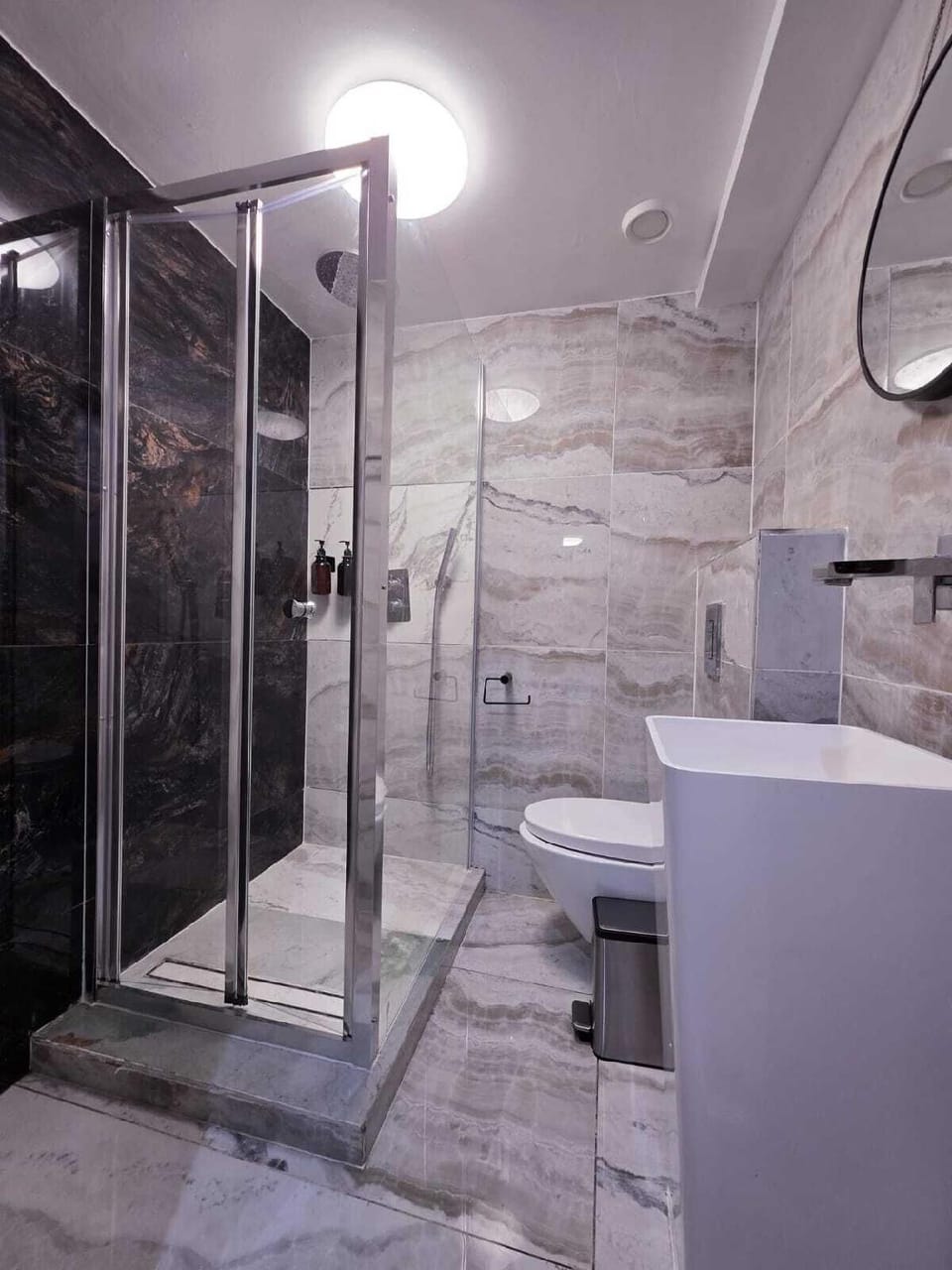 THE COURTYARD LODGE Hotel in South Cambridgeshire District