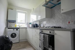 Hyslop Hideaway Hotel in Airdrie