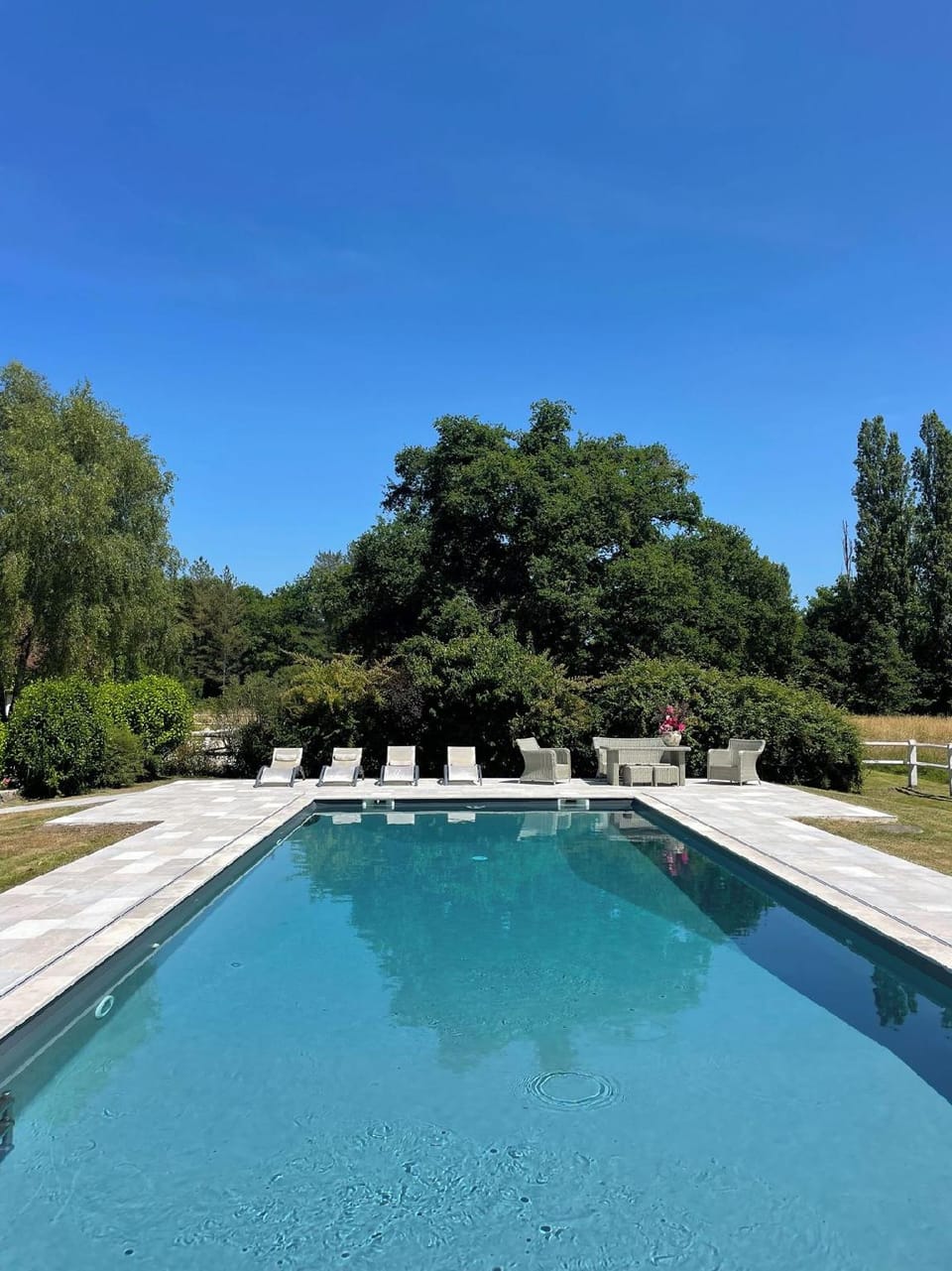 Maison piscine & tennis partagés Hotel in Centre-Val de Loire
