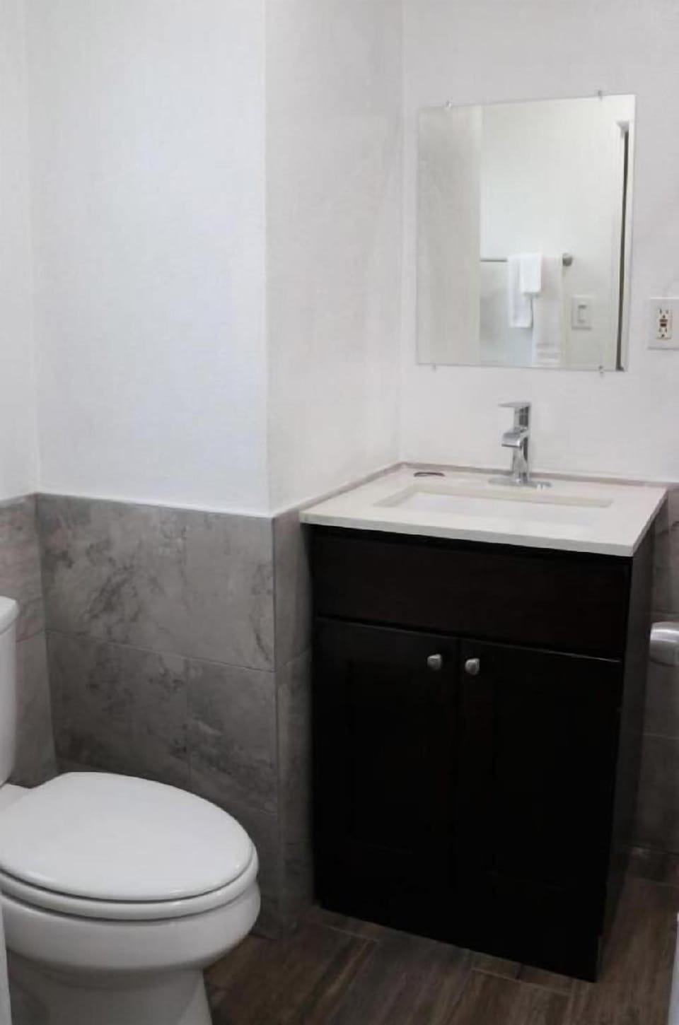Palm Inn Motel Montclair - Pomona Hotel in Pomona