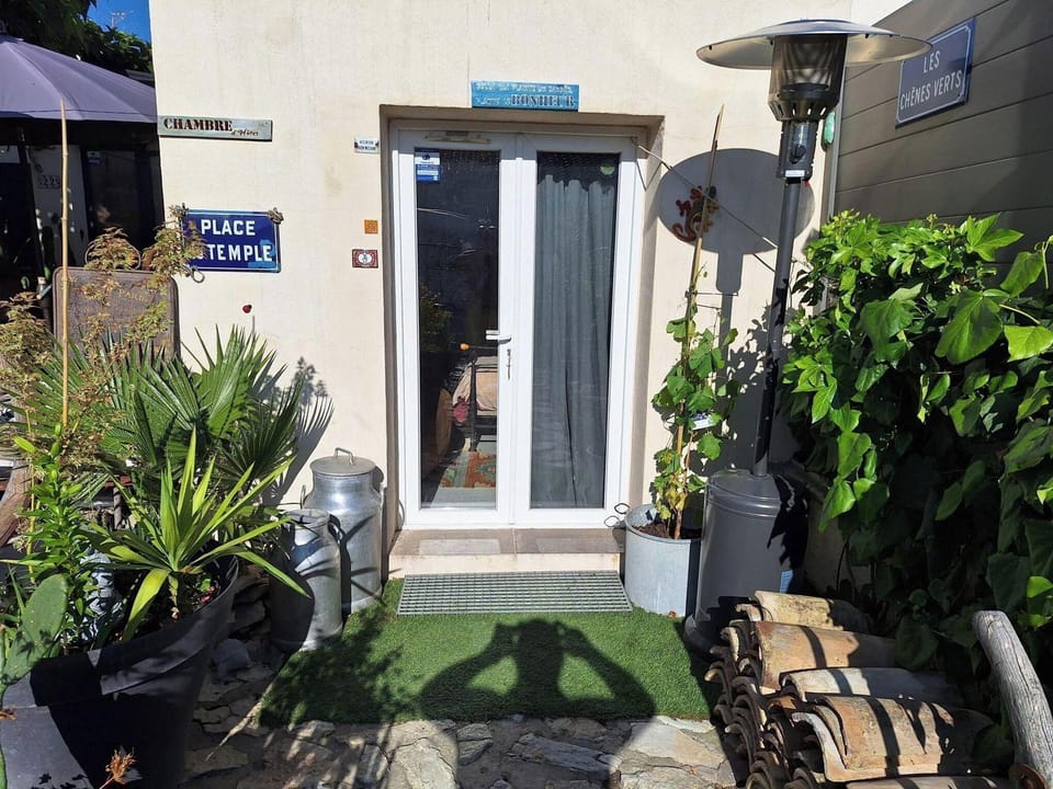paradis colibri Hotel in Avignon