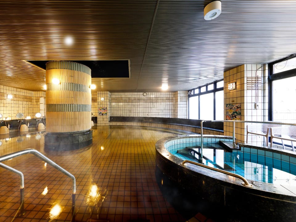 Hot spring bath