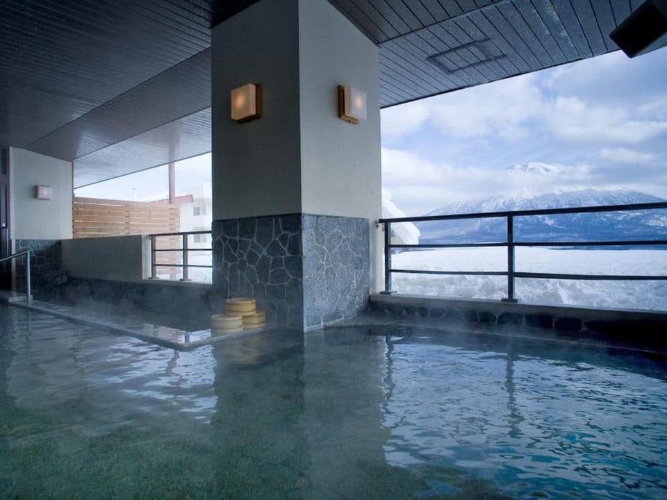 Hot spring bath