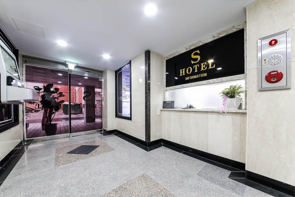 Gwangju Chungjangro S Hotel Motel in South Korea
