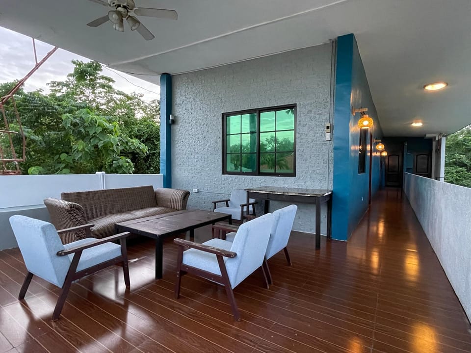 Bar/lounge