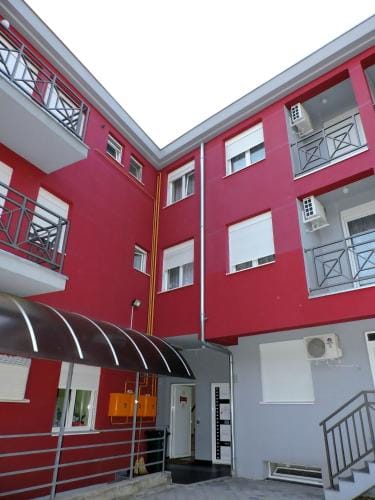 B&B Zmajevo Gnezdo 021 Hotel in Novi Sad
