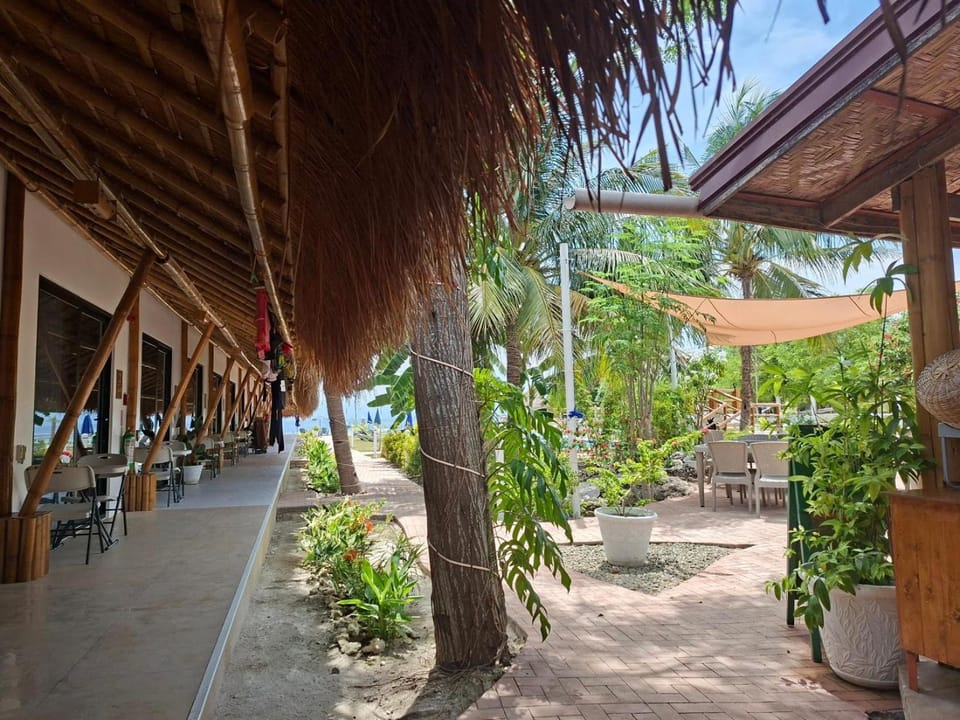 Banana Beach Club Resort in Central Visayas