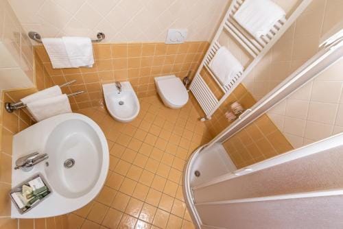 Sarzana-Charming Room Pool and BB Hotel in Sarzana