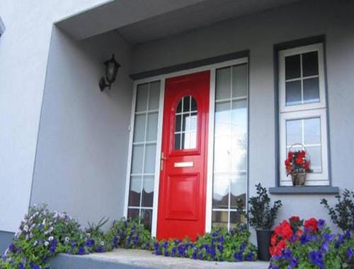 Derghaven B&B, Hostel & Self Catering Hotel in County Clare