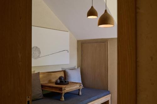 Huazhu Luxury Lotus Twilight Fossil Museum B&B Hotel in Hangzhou