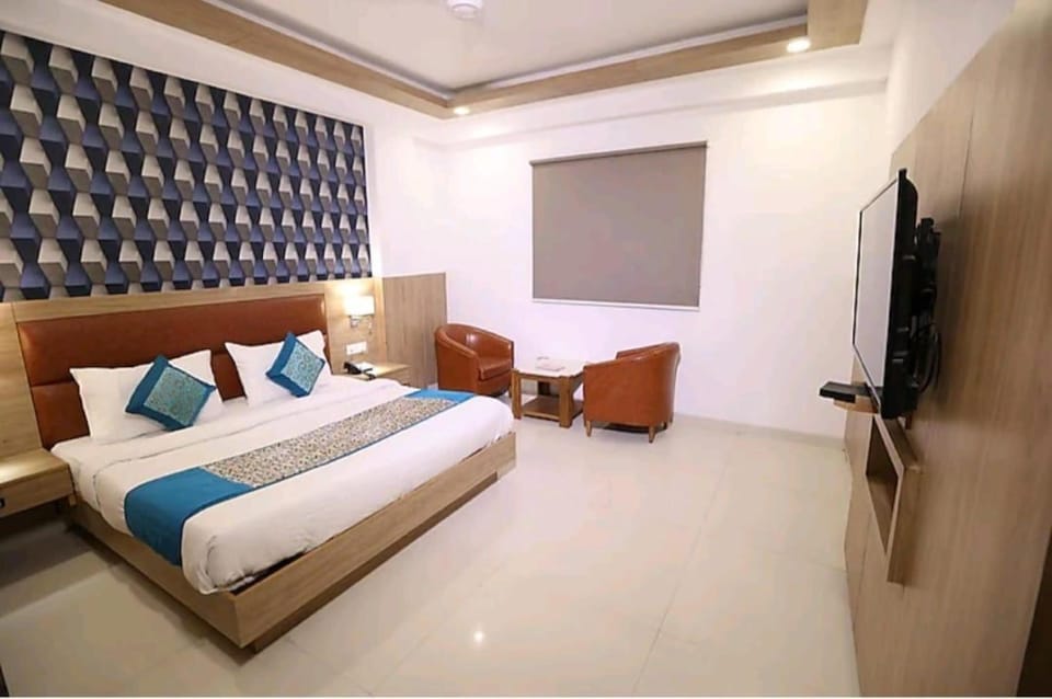 Hotel Dwarkadhish Plaza Ayodhya Hotel in Nepal