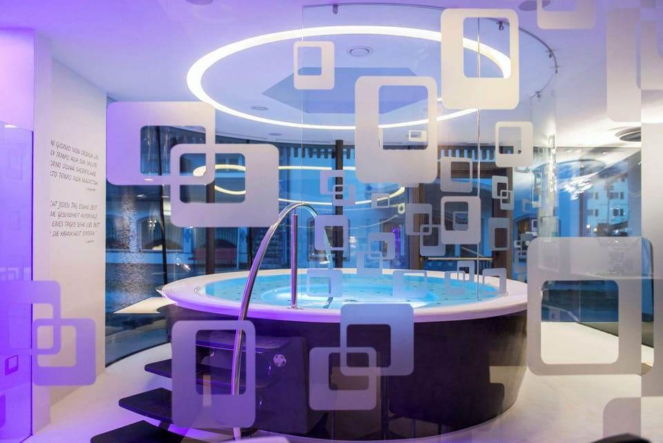 Hotel COSMEA 4 Stars - Your Dolomites experience Hotel in Ortisei
