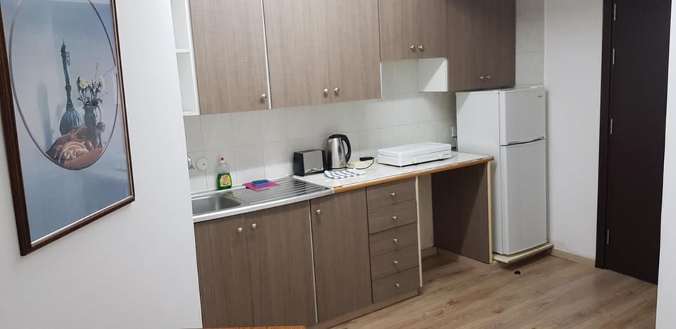 Petalmo City Apartments Hotel in Larnaca