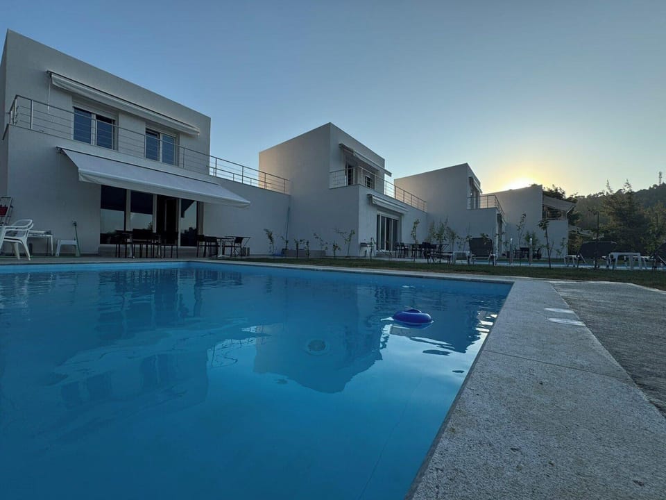 EIGHT OLIVES LUXURY VILLA Resort in Halkidiki