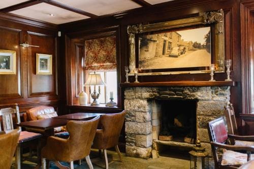 Riverbank, Country Pub and Guesthouse Hotel in Louth, Co. Louth, Ireland