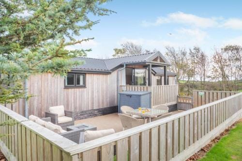 2 Bed in Aberdaron oc-o33727 Lodge in Wales