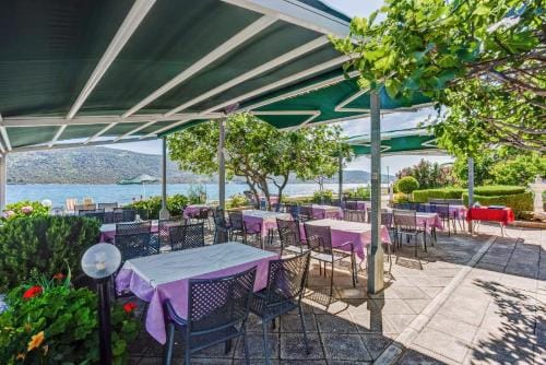 B&B Pension Kacina in Poljica - Mittel-Dalmatien Hotel in Šibenik-Knin County, Croatia