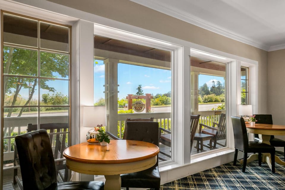 Saratoga Inn Inn in Langley