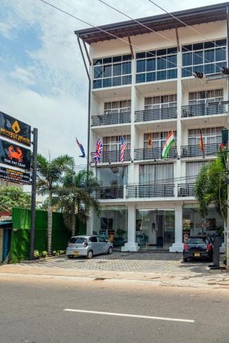 Beverly Beach Hotel & Transit Hotel in Negombo