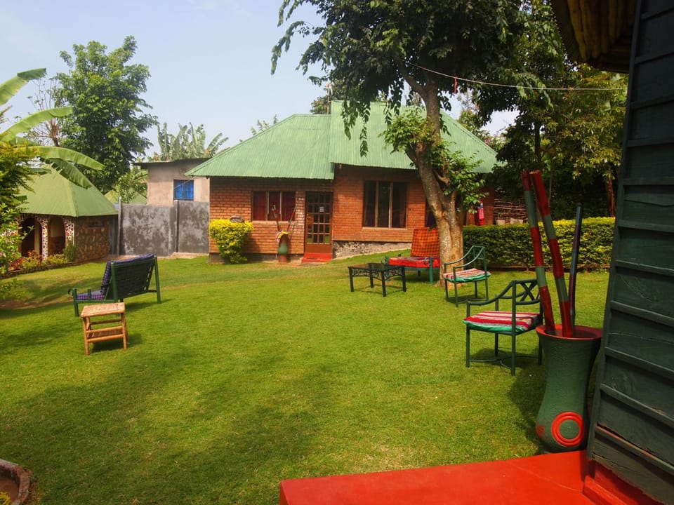 Songota falls lodge Bed and Breakfast in Arusha