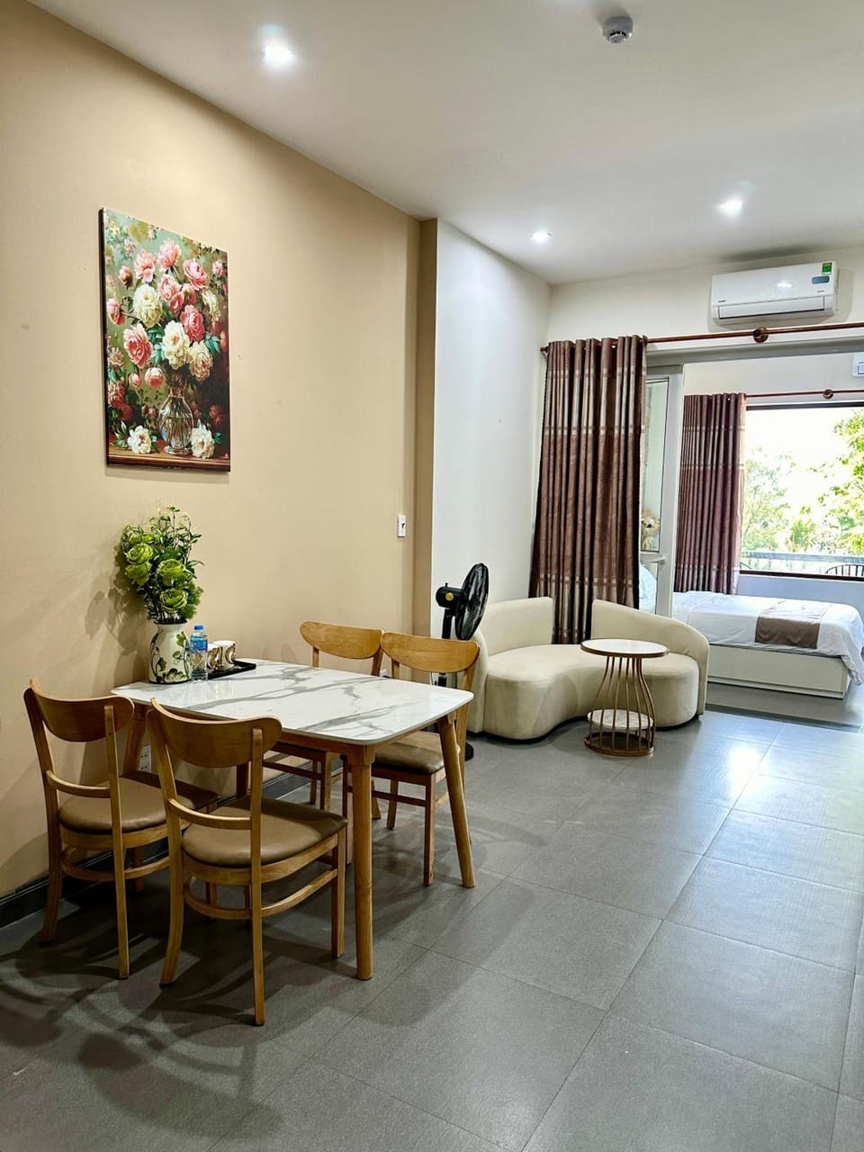 Aura Beachfront Hotel Apartment Hotel in Da Nang