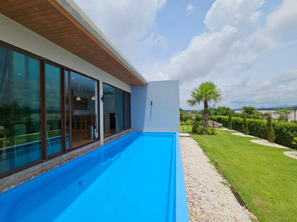 Sunrise Resort & Cafe Pool Villas Resort in Thailand