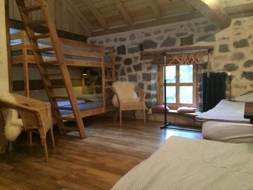 chambres d'hotes chez Fayette Hotel in Auvergne-Rhône-Alpes