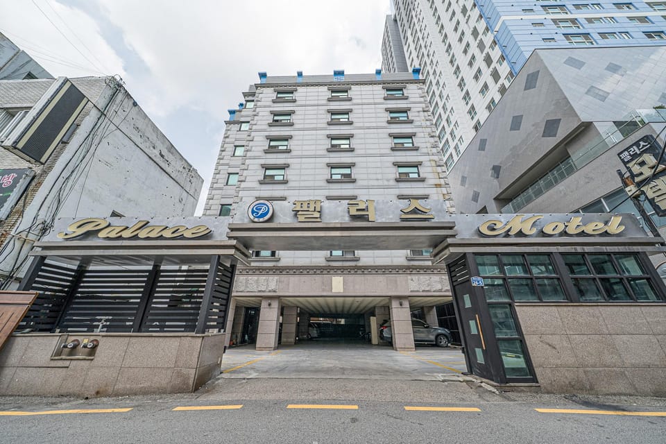 Standard Hotel in Pyeongtaek-si