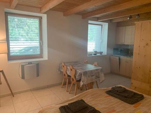 Comodo appartamento in Engadina 5 Min da S. Moritz Hotel in Samedan