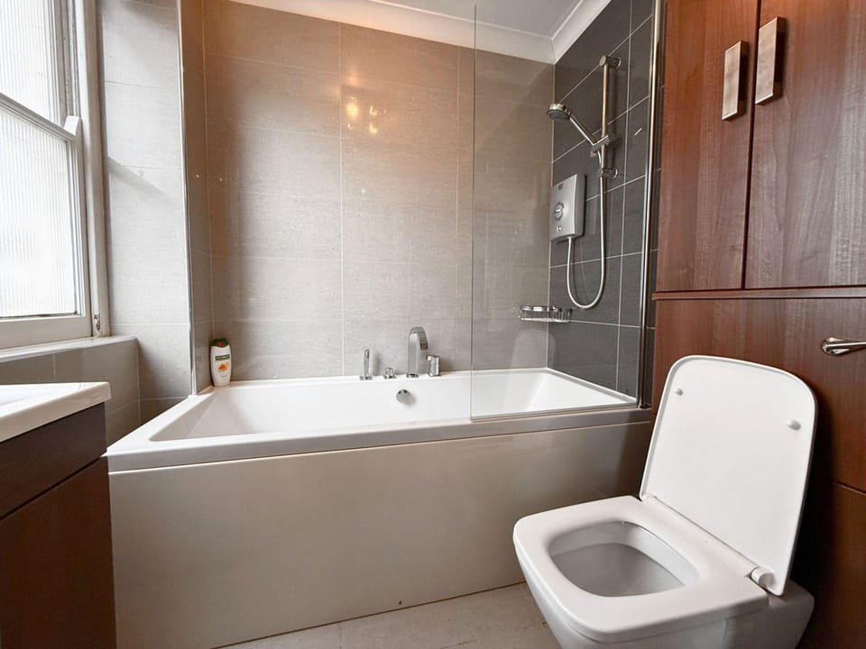 1300ft Fitzrovia Soho 2b2b Hotel in London Borough of Islington