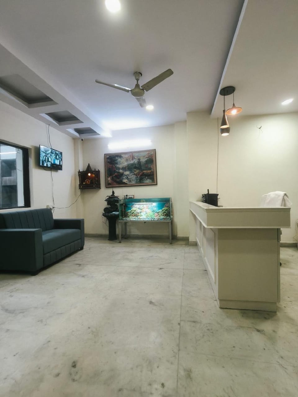 Hotel Viraj Residency Hotel in New Delhi