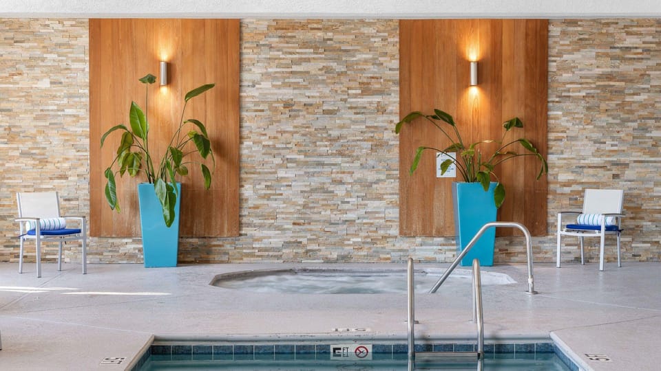 Hot tub