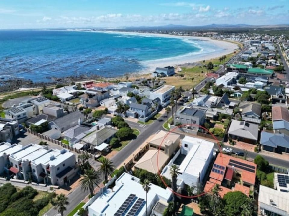 Tradewinds Guest House Hotel in Cape Town